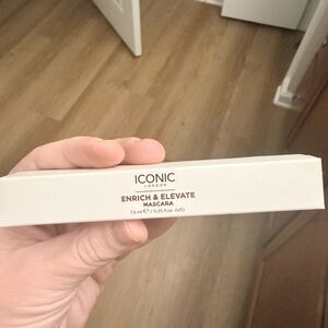 Iconic London Enrich & Elevate Mascara - RETAIL $29